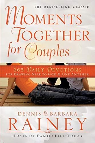 Momens Togeher for Couples: 365 Daily Devoions for Drawing Near