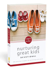 NIV Once-A-Day Nurturing Great Kids Devotional