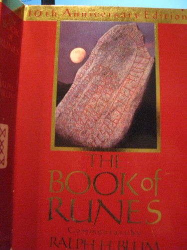 The Book of Runes: A Handbook for the Use of an Ancient Oracle: The