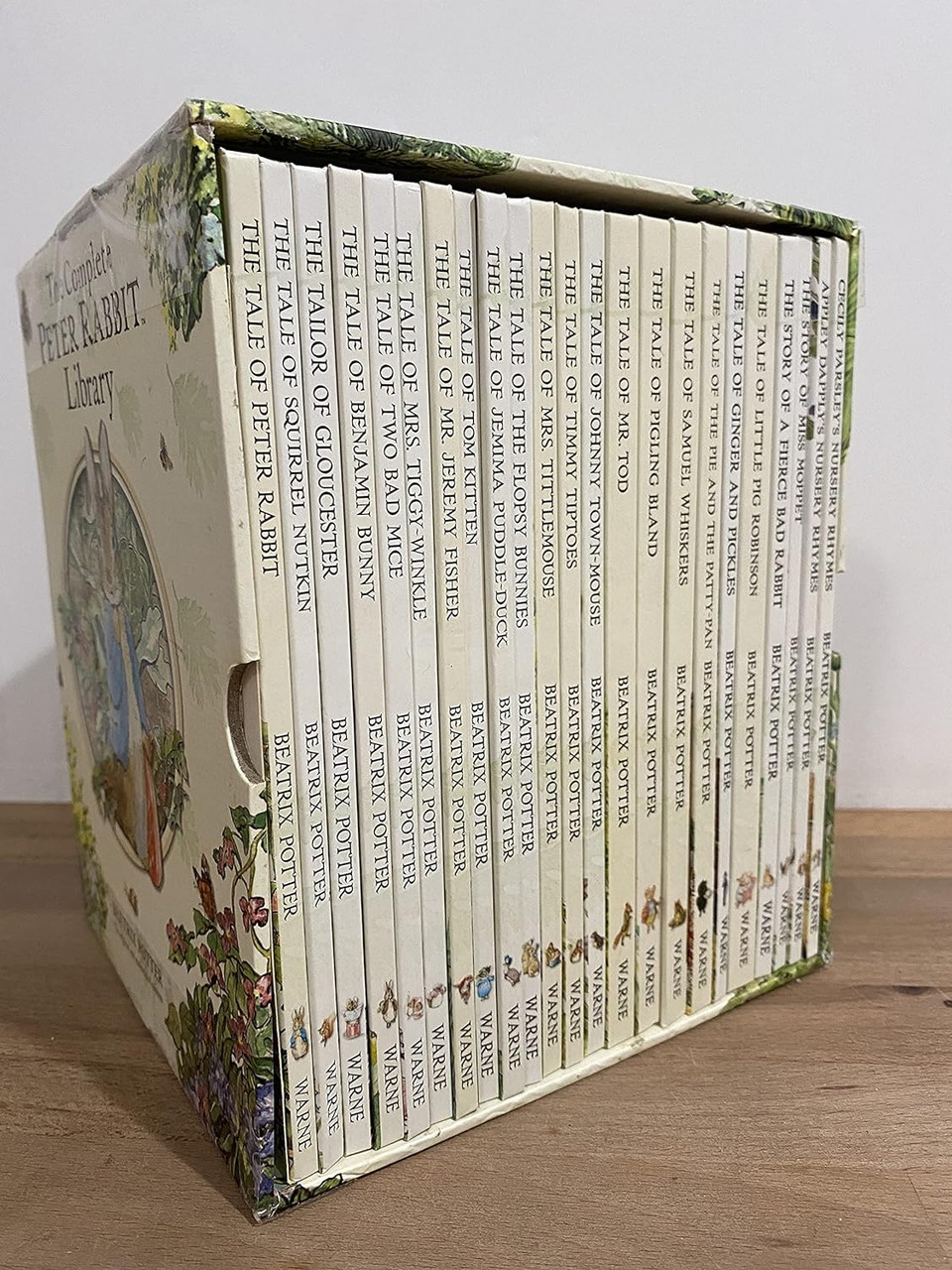 洋書 The Complete Peter Rabbit Library The Complete Peter Rabbit Library by POTTER BEATRIX | Goodreads