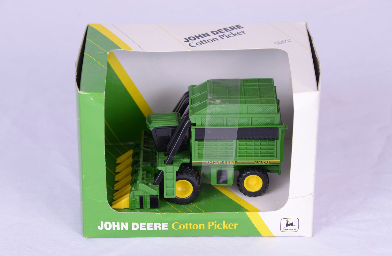 1/64 John Deere 9976 Cotton Picker Windy Hill Farm Toys