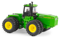 1/64 John Deere 8960 National Farm Toy Show 2021