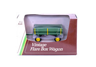 1/43 John Deere Flare Box Wagon 