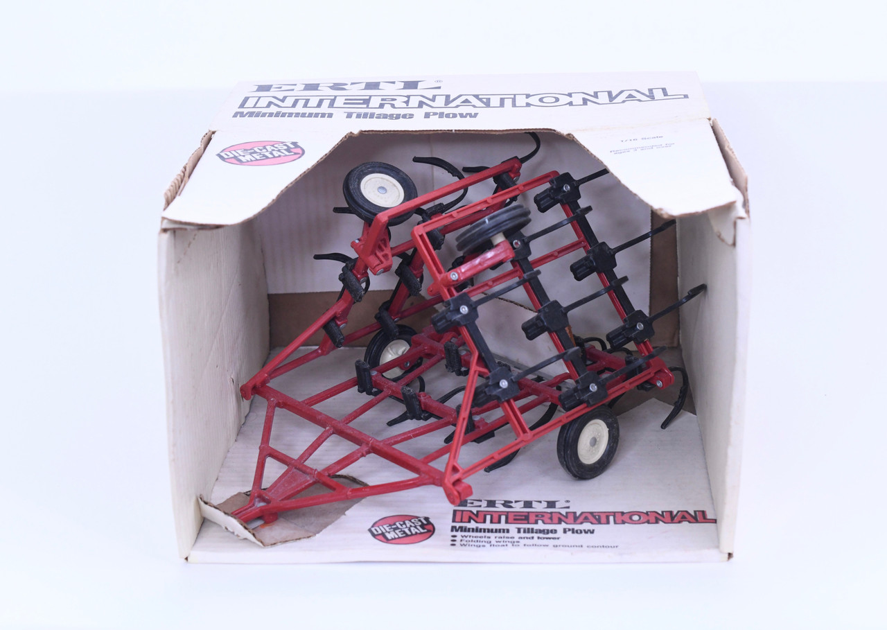 1/16 International Minimum Tilage Plow - Windy Hill Farm Toys