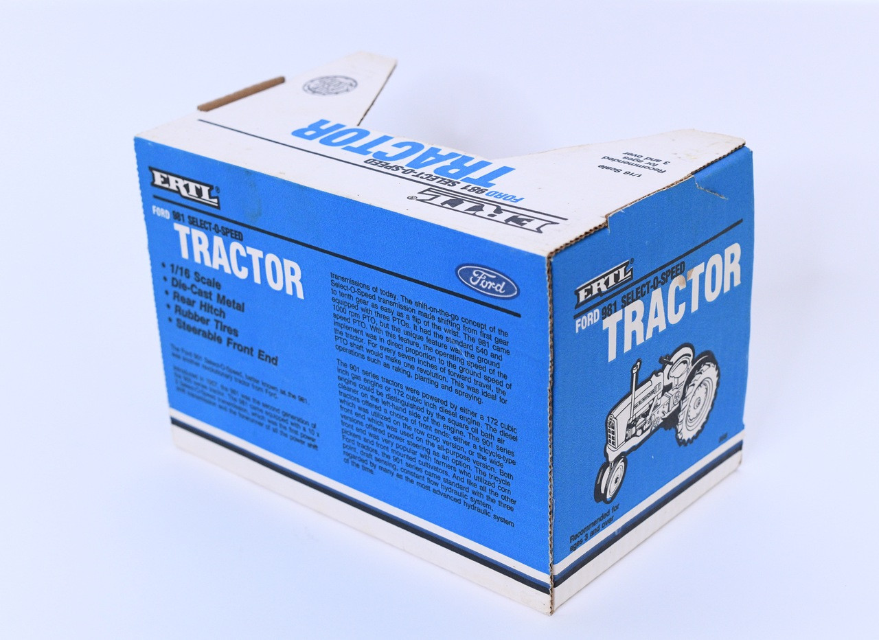 1/16 Ford 981 Select-O-Speed - Windy Hill Farm Toys display picture 1