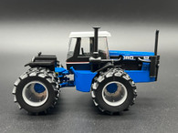 1/64 Ford 976 tractor