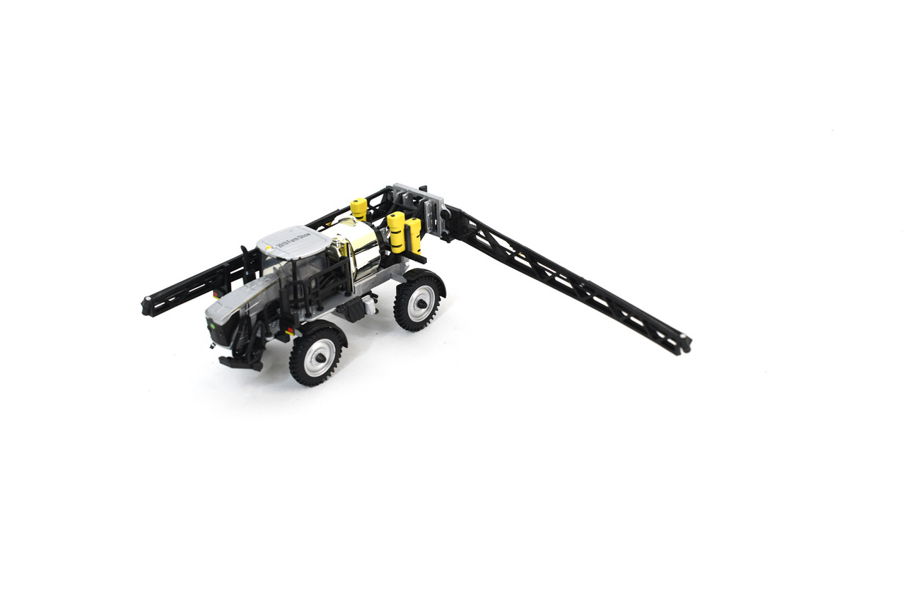 1/64 John Deere R4038 Sprayer 2019 Farm Show Chaser - Windy