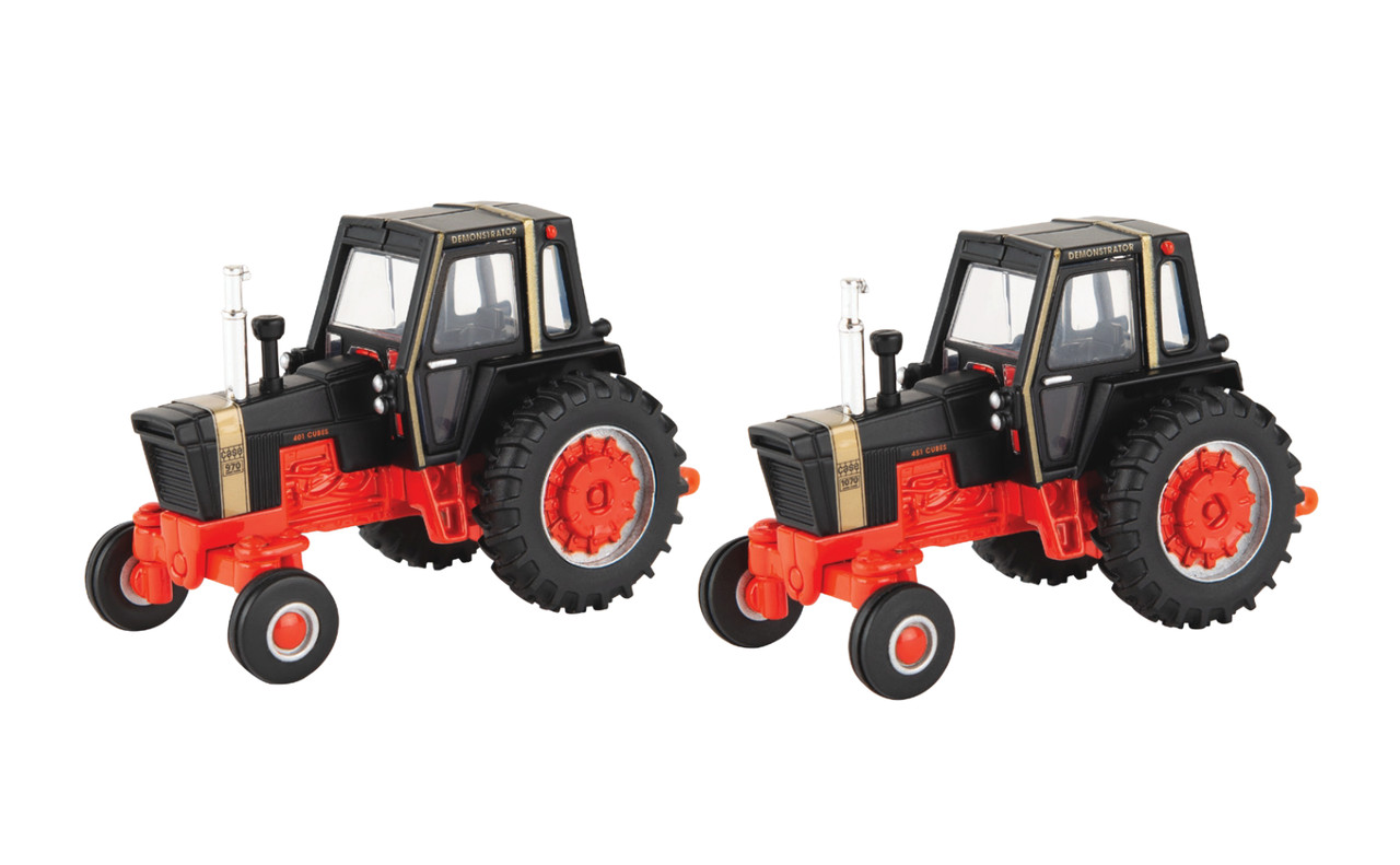 1/64 Case 970 & 1070 Black Knight Tractor Set - Prestige Edition