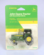 1/64 John Deere Sound Guard Tractor