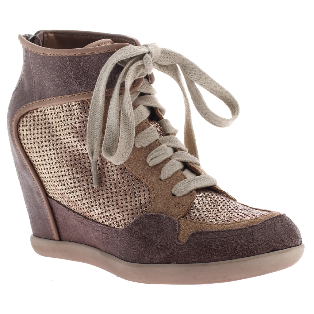 Primrose Market Blog- Women's Shoes- Nicole- 3