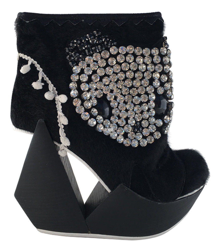 irregular choice size 6