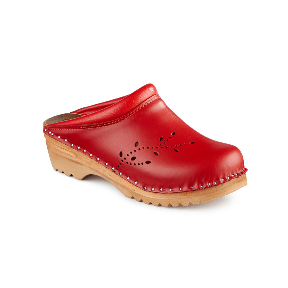 red womens clogs