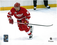 Marian Hossa Autographed Detroit Red Wings 8x10 Photo (Pre-Order)