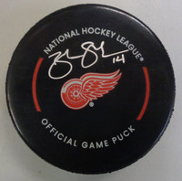 Brendan Shanahan Autographed Detroit Red Wings Game Puck