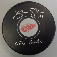 Brendan Shanahan Autographed Detroit Red Wings Souvenir Logo Puck w/ "656 Goals"