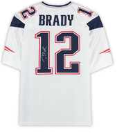 Tom Brady Autographed New England Patriots Mitchell & Ness 2000 Authentic Jersey