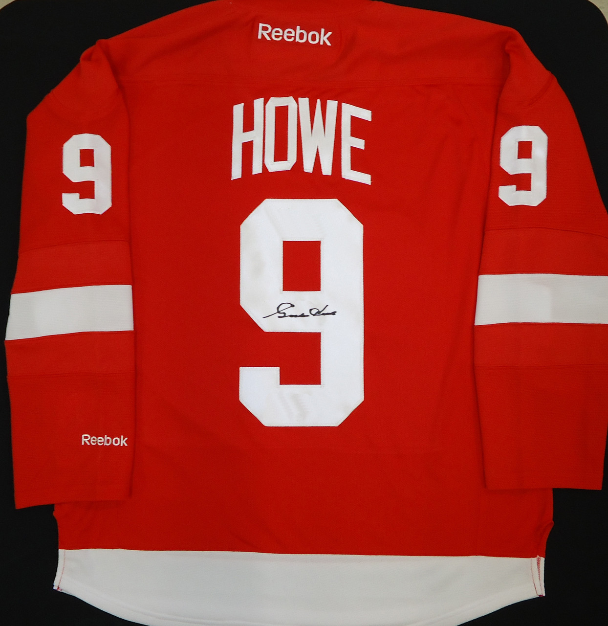 Gordie Howe Autographed Detroit Red 