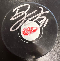 Dylan Larkin Autographed Detroit Red Wings Logo Puck