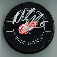 Nicklas Lidstrom Autographed Detroit Red Wings Game Puck