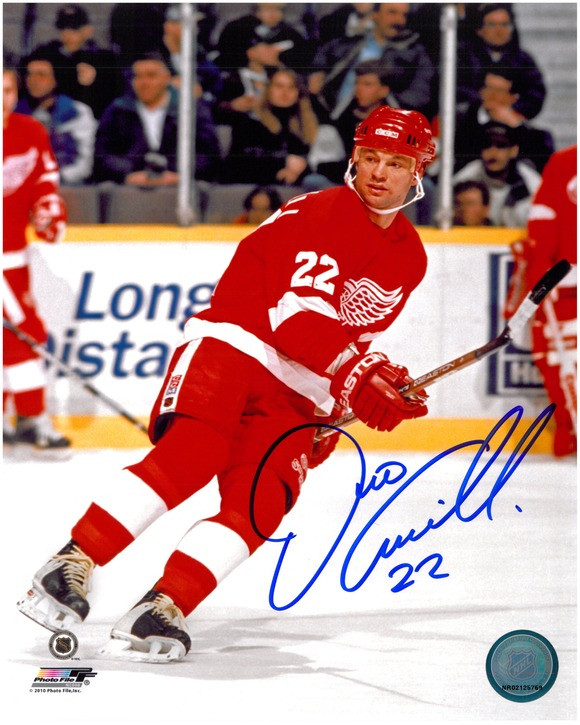 Dino Ciccarelli Minnesota North Stars HOF Autographed 8x10 - NHL Auctions