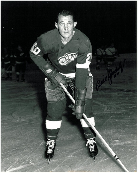 Bill Gadsby Chicago Black Hawks Autographed Hockey Puck
