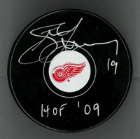 Steve Yzerman Autographed Red Wings HOF Puck