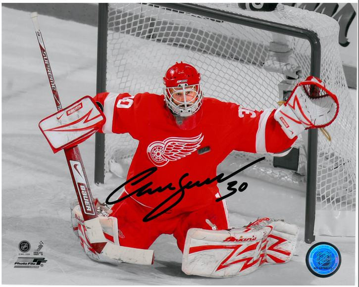 Chris Osgood autographed hockey card (Detroit Red Wings) 2000