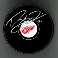 Dylan Larkin Autographed Detroit Red Wings Souvenir Puck (Pre-Order)