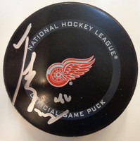 Todd Bertuzzi Autographed Detroit Red Wings Game Puck