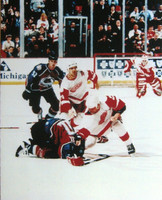 Detroit Red Wings Darren McCarty vs. Claude Lemiuex Fight 8x10 Photo