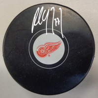 Paul Coffey Autographed Detroit Red Wings Logo Puck