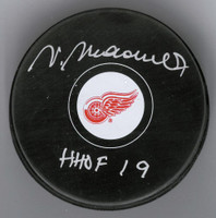 Vaclav Nedomansky Autographed Detroit Red Wings Souvenir Puck w/ "HHOF 19"