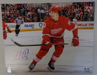 Moritz Seider Autographed 16x20 Photo #2 - Red Jersey