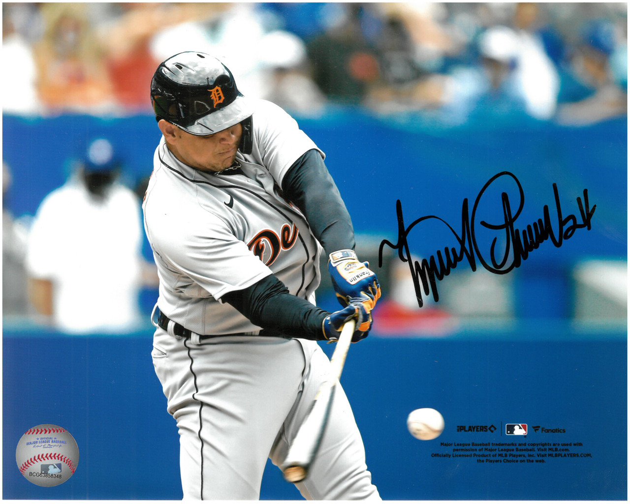 Miguel Cabrera Autographed Detroit Tigers 8x10 Photo #10 - 500th