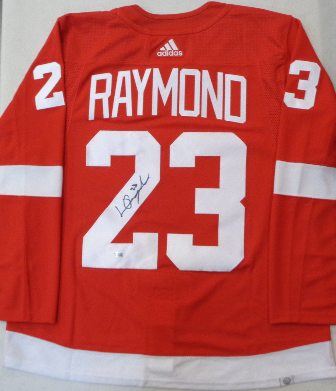 Lucas Raymond Signed Detroit Red Wings Jersey Psa/Dna Coa Autographed Hockey