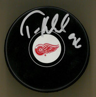 Tomas Holmstrom Autographed Detroit Red Wings Puck