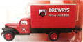 Classic Metal Works #30518 Drewrys Beer '41-'46 Chevy Box Truck (HO)