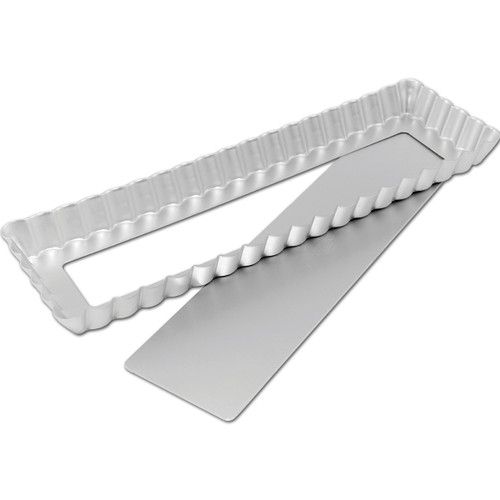 Fat Daddio's Oblong Fluted Tart Pan, 13 3/4" x 4 1/4" x 1", removable bottom Box of 6