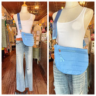 Beautiful blue puffer crossbody w front zipper and adj strap