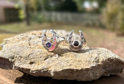 Sterling silver show shoe ring with gemstones
