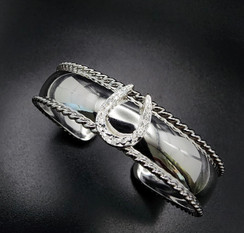 Rope edged SS horseshoe cuff