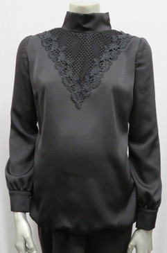 Style # 723 "V" Detail top