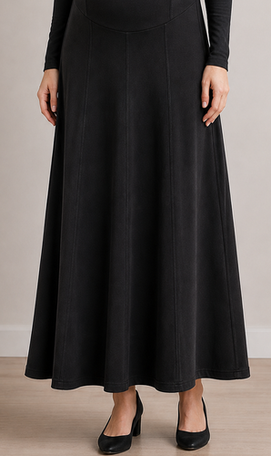 Long 8-panel A-line maternity skirt