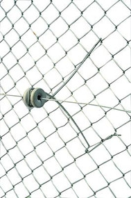 Gallagher 12 Inch Chain Link Fence Offset with Insulator Attaches to Fence