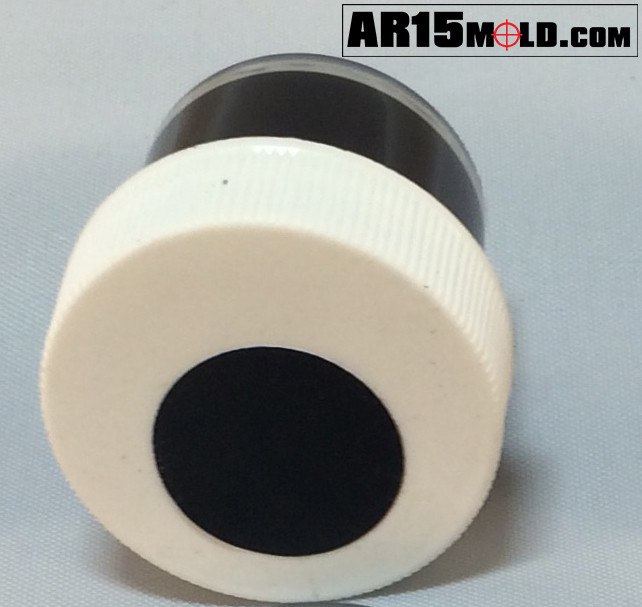 Single pack of 0.25 ounce colors in re-sealable containers.