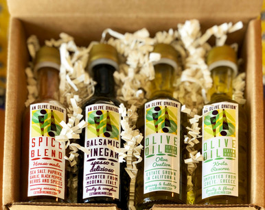 Sample set, olive oils, balsamic, spice blend