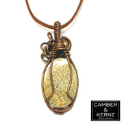 Back View of the fossilized coral pendant N00384