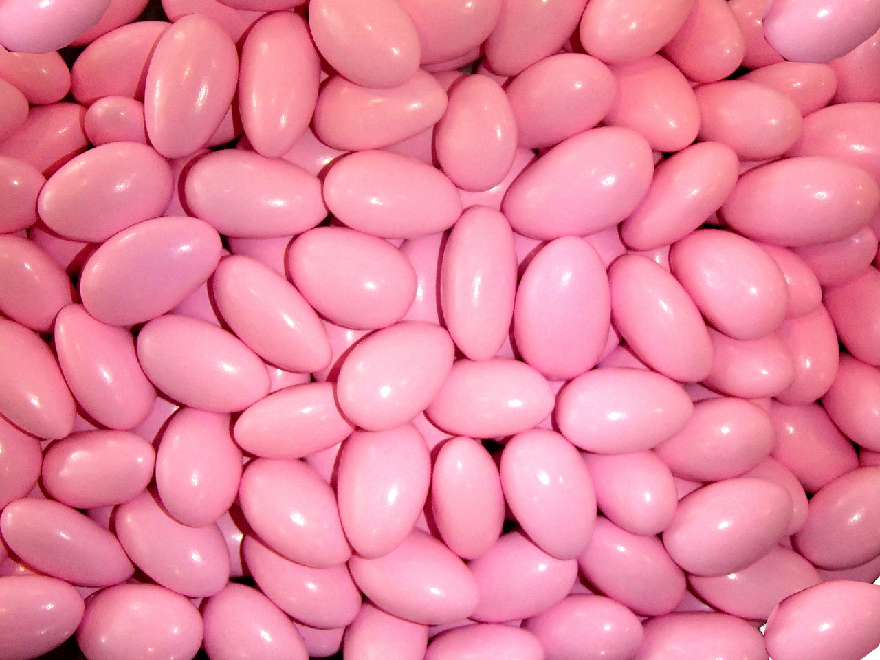 Sconza Jordan Almonds Pink 5 Pound ( 80 OZ ) CandyKorner