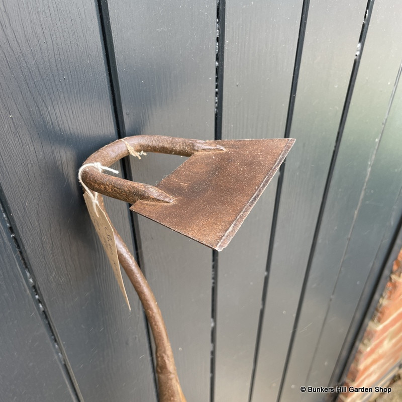 Swan neck field hoe on a sturdy ash shaft (circa 1930s) Bunkers Hill