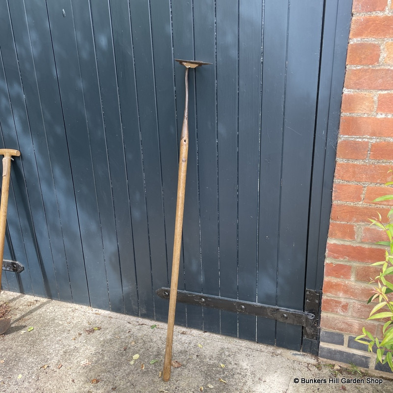 Swan neck field hoe on a sturdy ash shaft (circa 1930s) Bunkers Hill